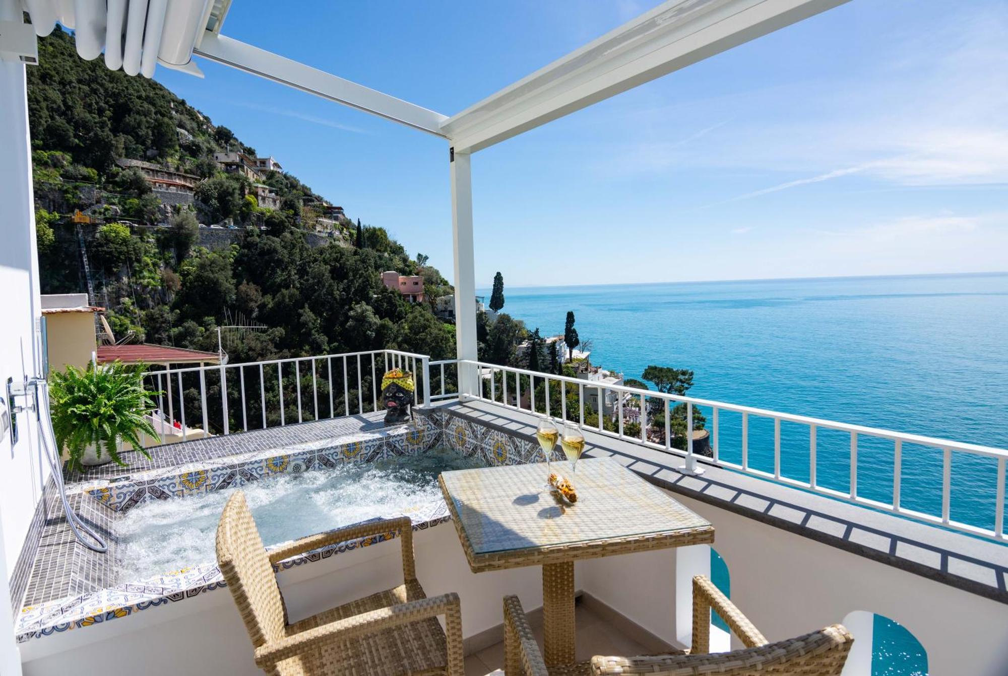 Villa Pietra Santa โปซิตาโน ภายนอก รูปภาพ