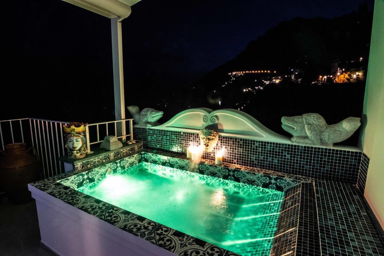 Villa Pietra Santa โปซิตาโน ภายนอก รูปภาพ